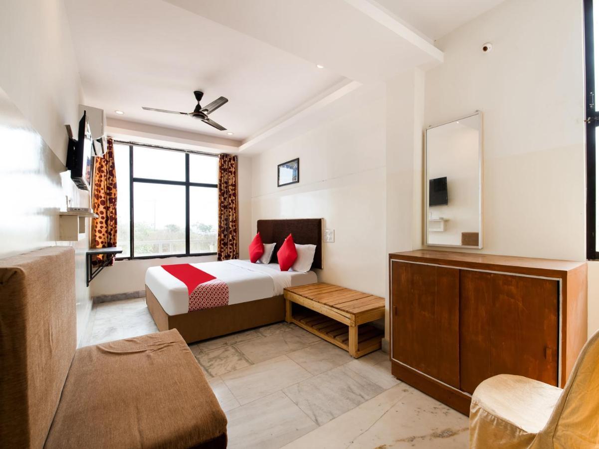 Oyo 69511 Hotel Sea E Pearl Visakhapatnam Exterior photo